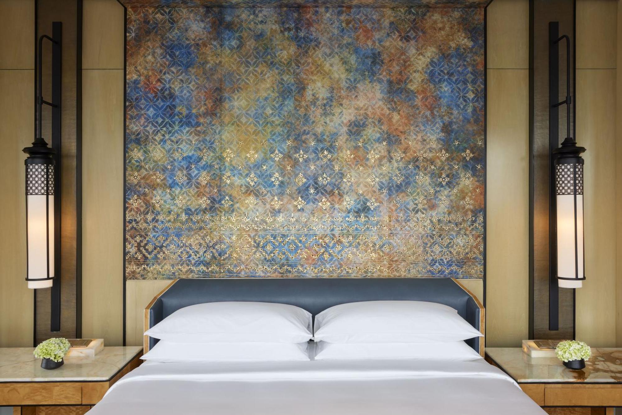 Keraton At The Plaza, Part Of The Unbound Collection By Hyatt Hotel Джакарта Екстериор снимка